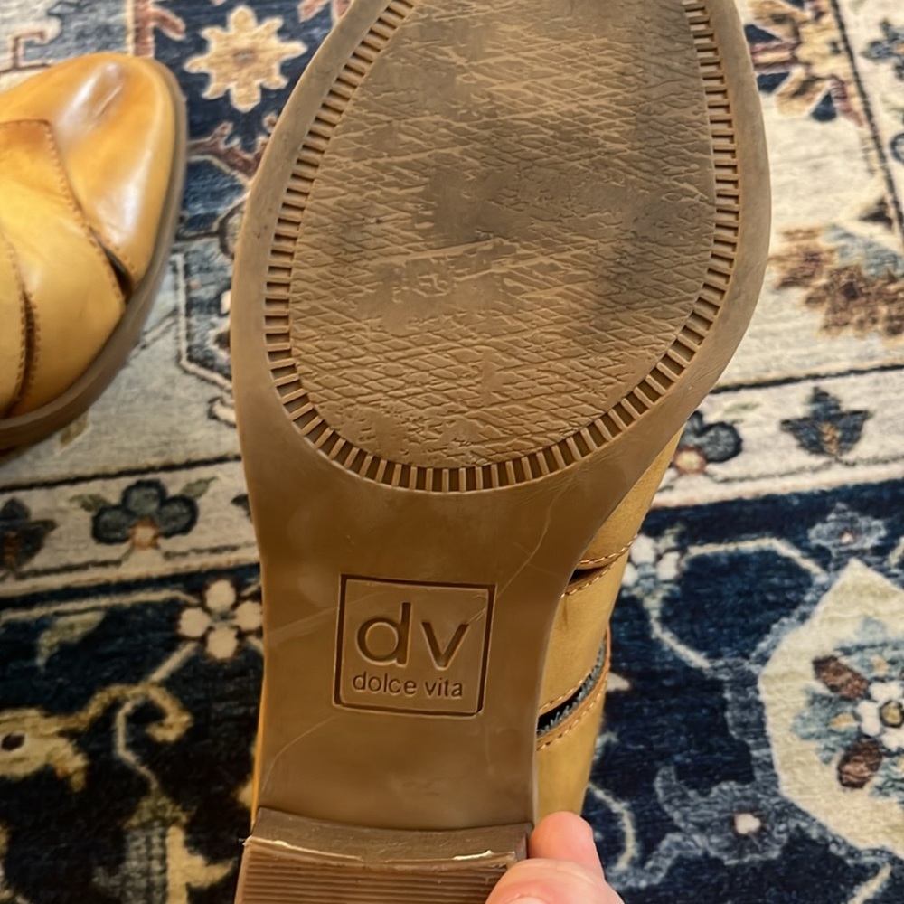 Gently Worn, dolce Vida, clogs, size 8 - Picture 6 of 7